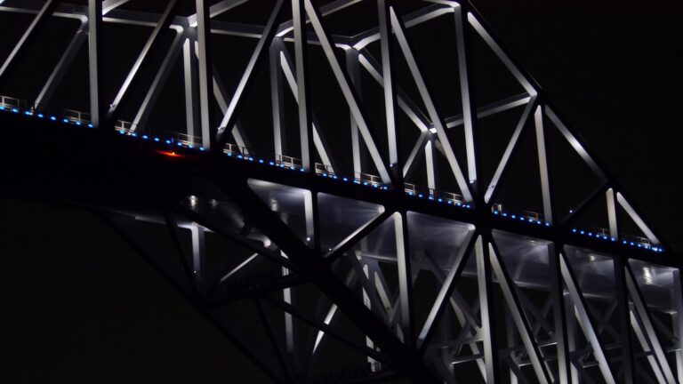 Tokyo Gate Bridge. Photo courtesy: Pixabay.com