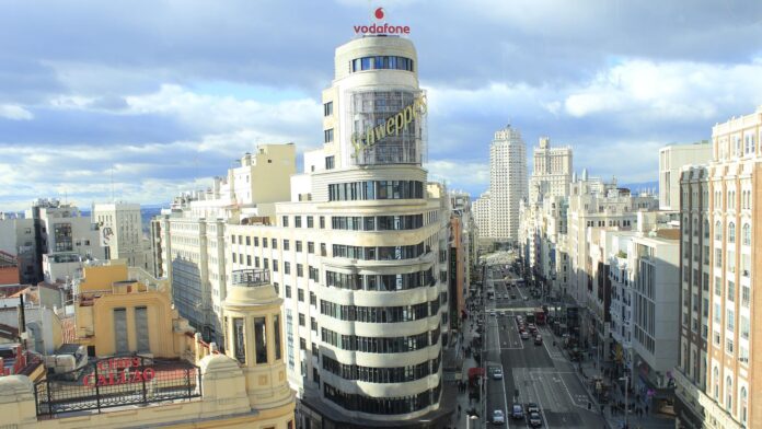 Borse europee chiudono in rialzo, SMI +0,66%, CAC 40 +0,40%, FTSE MIB 0,49%