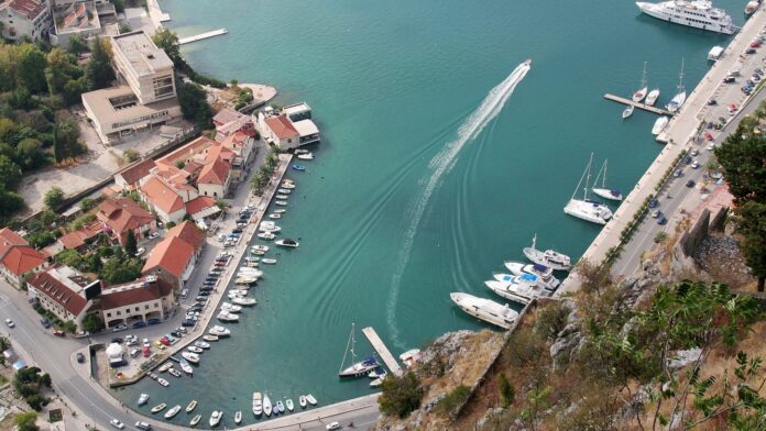La Commissione europea presenta l’adesione del Montenegro all’UE