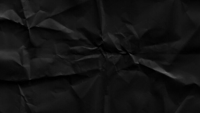 Fisica dei colori: perché il nero trattiene il calore e il bianco lo respinge